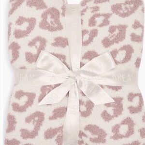 NWT BAREFOOT DREAMS CozyChic Barefoot in the Wild Throw 45X60 Faded Rose Cream